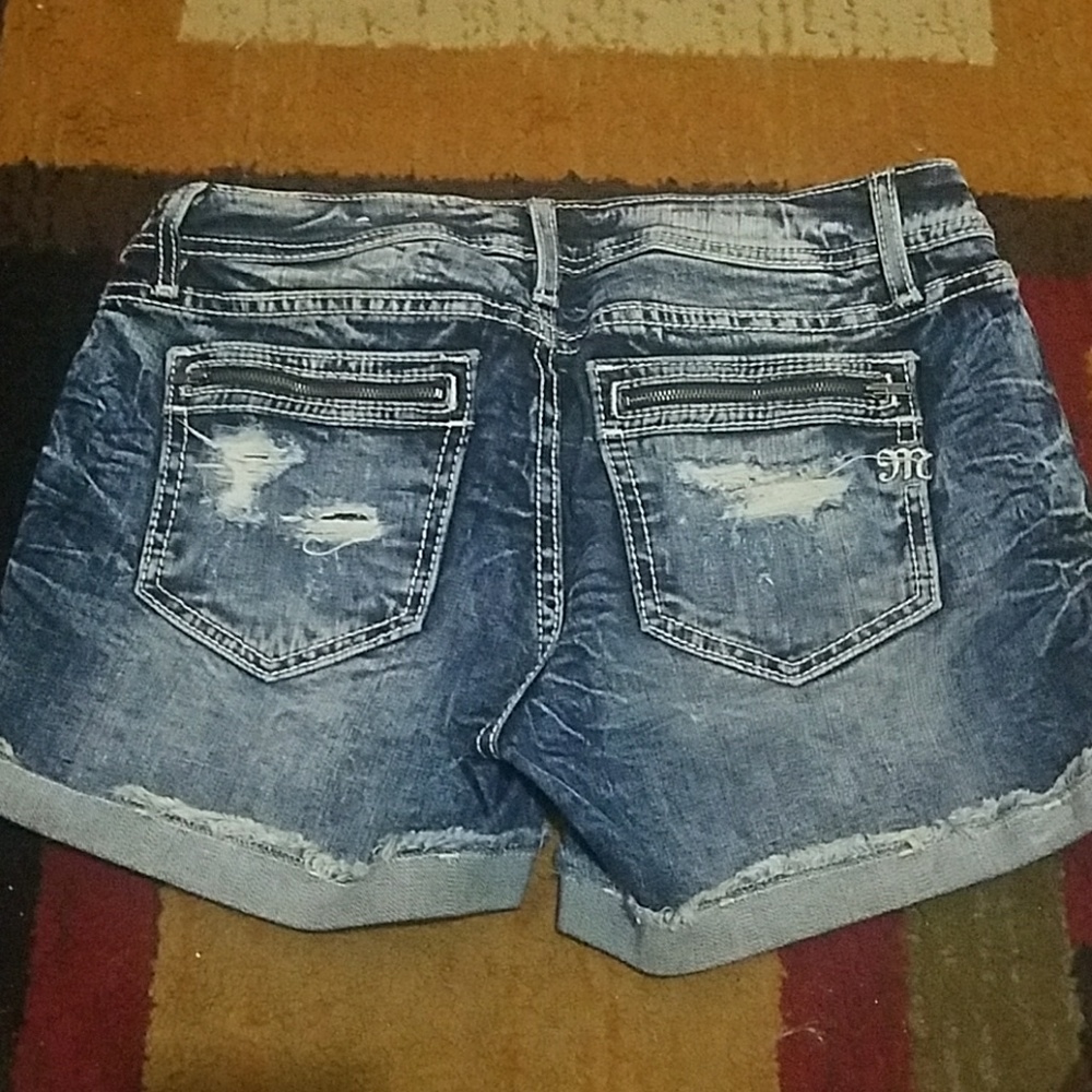 Miss Me white wash bf shorts